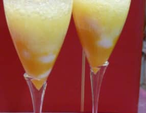 Verrine litchi-maracuja, espuma à la passion