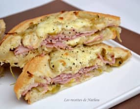 Croques aux chicons confits au miel, jambon et fromage de Maredsous