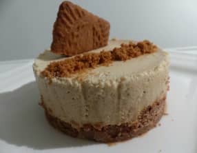 Bavarois aux spéculoos sur feuillantine aux deux chocolats