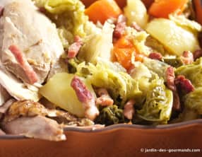 Pintade braisée au Chou vert