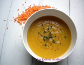 Velouté de carottes et de lentilles corail