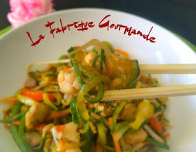 Zoodle "Lo Mein" au Poulet Spaghetti de Courgette Asiatique
