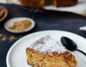 Gâteau moelleux aux carottes et aux noisettes