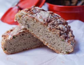 Pain en cocotte à la pistache