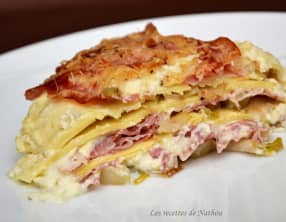 Lasagnes aux chicons et à la pancetta grillée, béchamel au bleu de Bresse
