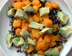 Salade quinoa, avocat et butternut