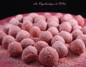 Truffes aux biscuits roses de Reims