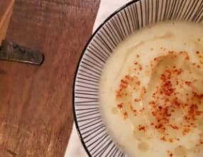 Soupe au Céleri-rave, Poire et Purée d'amandes