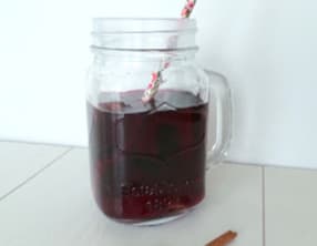 Jus de raisin chaud aux épices