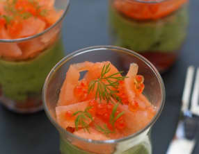 Verrines au saumon, avocat et tomate
