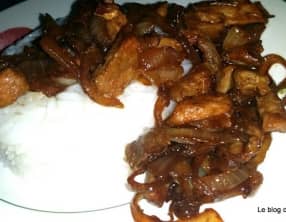 Porc sauté aux oignons