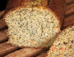 Cake au levain, pamplemousse et pavot
