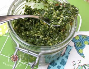 Pistou de fanes de radis