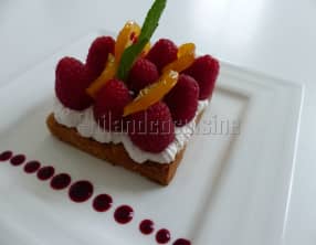 Sablé aux framboises et au lemonquat confit, chantilly à la framboise