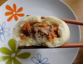 brioche vapeur au porc et à la citronnelle