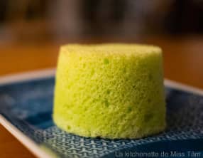 Pandan chiffon cake