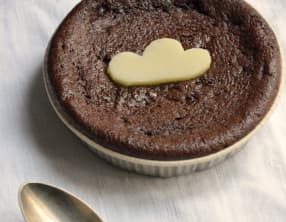 Gâteau de Mousse au Chocolat et Cœur de chocolat blanc