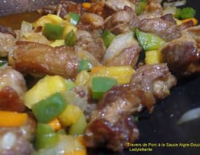 Travers de Porc à la Sauce Aigre-Douce
