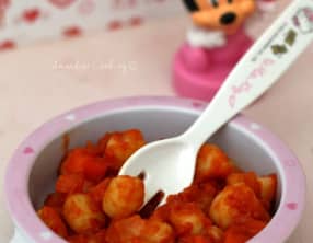 Gnocchi à la sauce tomate, carotte et oignon