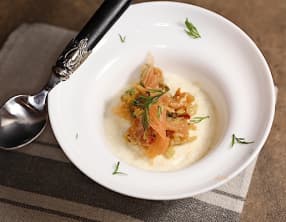 Panna cotta au fenouil aux petits légumes et saumon fumé