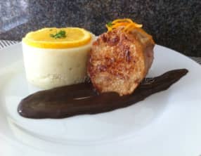 Médaillon de veau sauce au cacao et à l'orange et sa purée vanillée