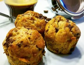 Muffins végans banane et éclats de chocolat