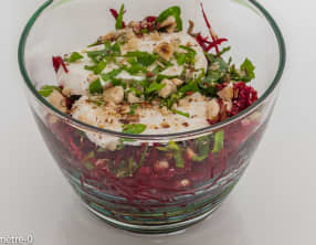 Salade de betterave crue au chèvre frais