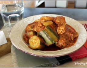 Tajine express de poulet au ras el hanout jaune