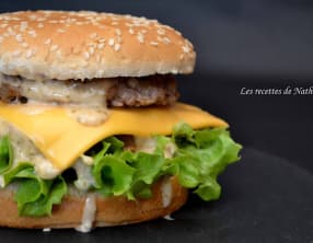 Burger et sa sauce Giant comme au fast food