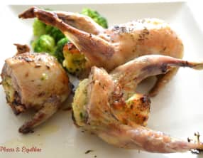Cailles au four à la farce du pauvre