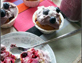 Muffins végétaliens et topping crème de coco