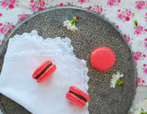 Macarons chocolat cerise