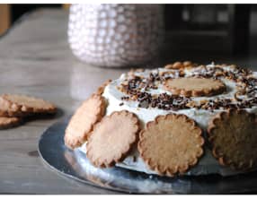 Gâteau de crêpes, chantilly et pâte de spéculoos