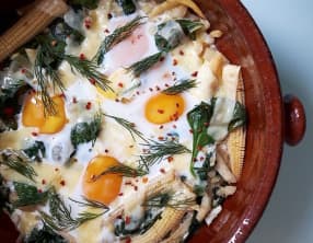 Fenouil, épinards et oeufs au four