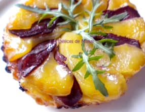 Tartelette Tatin au magret de canard et au piment d’Espelette