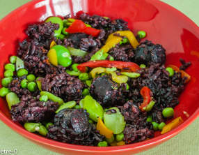 Saucisses fumées aux deux riz et légumes de printemps