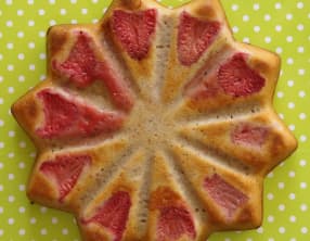 Gâteau aux fraises et noisettes
