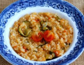 Risotto à la courgette et à la tomate