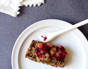 Confiture sans sucre aux graines de chia, fruits rouges et kiwi