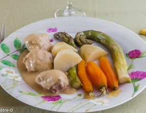 Sauté de dinde à la moutarde et aux légumes de printemps