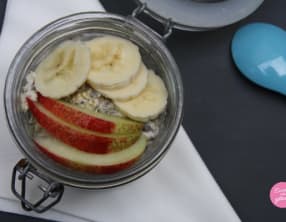 Chia pudding au miel et aux fruits