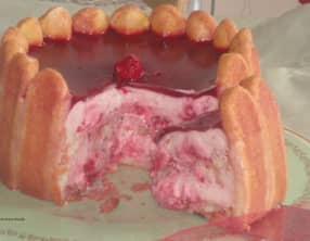 Charlotte crème diplomate aux framboises
