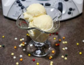 Glace vanille au thermomix facile et rapide