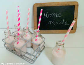 Taourts à boire aromatisés à la fraise et aux framboises