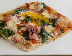 Pizza florentine