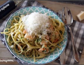 Crevettes sautées ail et persil et linguine aux crevettes à l'ail