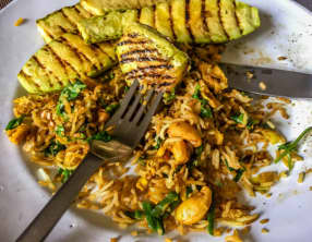 Riz basmati sauté aux noix de cajou et courgette grillées au zaatar