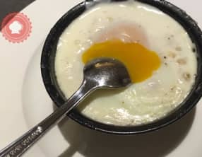 Oeufs cocotte à la bisque de homard et surimi