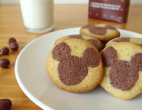 Sablés Mickey au chocolat et à la noisette