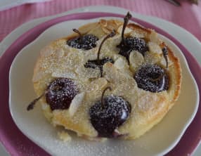 Clafoutis aux cerises et aux amandes